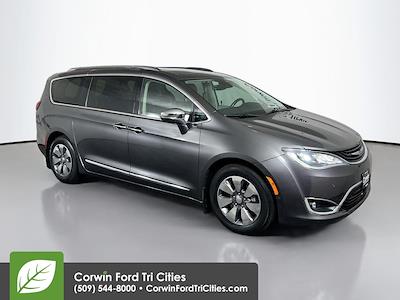 Used 2018 Chrysler Pacifica Limited Minivan for sale #7309738 - photo 1