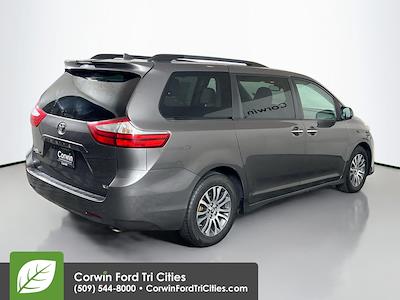 Used 2018 Toyota Sienna L Minivan for sale #7933085 - photo 2