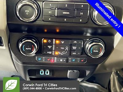 2019 Ford F-250 Crew Cab 4WD Pickup for sale #7G27623 - photo 2