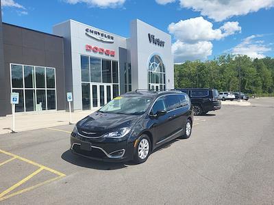 Used 2018 Chrysler Pacifica Touring L Minivan for sale #250238A - photo 1