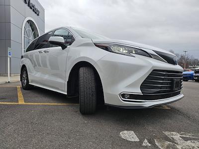 Used 2023 Toyota Sienna XLE Plus Minivan for sale #P6503 - photo 2