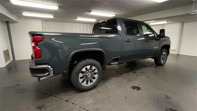 New 2025 Chevrolet Silverado 3500 LT Crew Cab for sale #255641 - photo 2