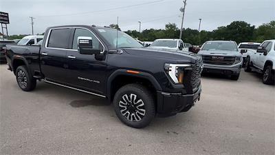 New 2025 GMC Sierra 2500 Denali Ultimate Crew Cab 4WD Pickup for sale #253276 - photo 1