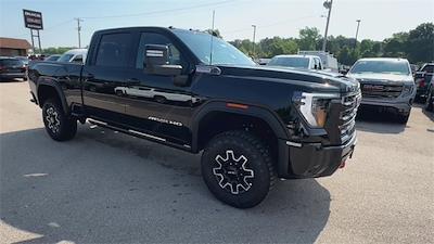 New 2025 GMC Sierra 2500 AT4X Crew Cab 4WD Pickup for sale #253300 - photo 1