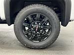 New 2025 GMC Sierra 2500 AT4 Crew Cab 4WD Pickup for sale #253342 - photo 33