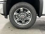 New 2025 GMC Sierra 2500 SLT Crew Cab 4WD Pickup for sale #253344 - photo 33