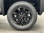 New 2025 GMC Sierra 2500 AT4 Crew Cab 4WD Pickup for sale #253356 - photo 33