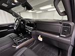 New 2025 GMC Sierra 1500 SLT Crew Cab 4WD Pickup for sale #253368 - photo 28