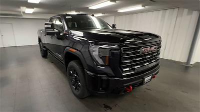 New 2025 GMC Sierra 2500 AT4 Crew Cab 4WD Pickup for sale #253369 - photo 1