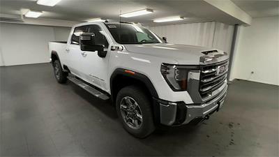 New 2025 GMC Sierra 2500 SLT Crew Cab 4WD Pickup for sale #253390 - photo 2