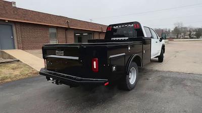 New 2025 GMC Sierra 3500 Crew Cab Flatbed Truck for sale #253409 - photo 2