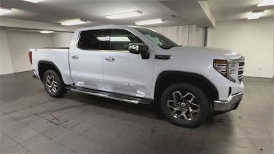New 2026 GMC Sierra 1500 SLT Crew Cab 4WD Pickup for sale #263087 - photo 2