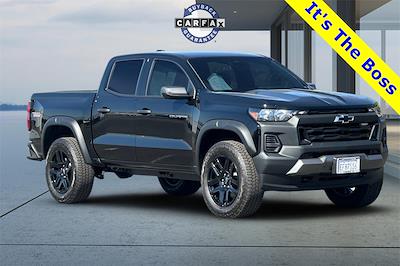 2025 Chevrolet Colorado Crew Cab 4WD Pickup for sale #25686A - photo 1