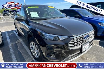 Used 2025 Ford Escape - photo 1