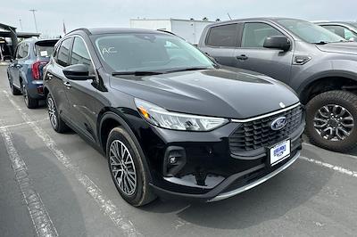 Used 2025 Ford Escape - photo 1