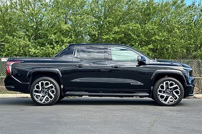 2024 Chevrolet Silverado EV Crew Cab 4WD Pickup for sale #T241397 - photo 1