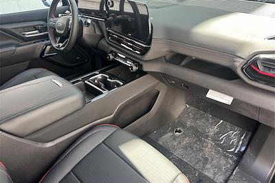 2024 Chevrolet Silverado EV Crew Cab 4WD Pickup for sale #T241400 - photo 2