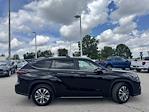 Used 2024 Toyota Highlander XLE AWD SUV for sale #25T0427A - photo 8