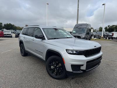 Used 2024 Jeep Grand Cherokee L Altitude 4WD SUV for sale #25T0828 - photo 1
