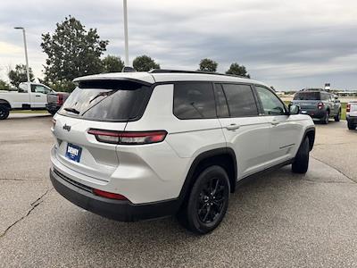 Used 2024 Jeep Grand Cherokee L Altitude 4WD SUV for sale #25T0831 - photo 2