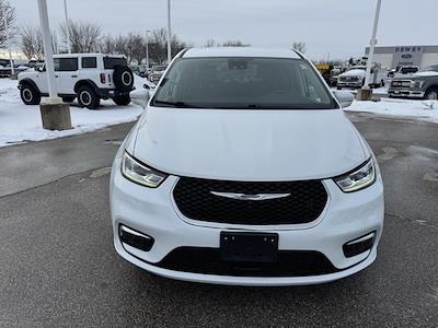 Used 2022 Chrysler Pacifica Hybrid Touring L Minivan for sale #25T0903B - photo 1
