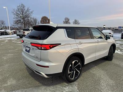 Used 2024 Mitsubishi Outlander SE for sale #25T1015A - photo 2