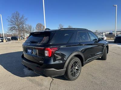 Used 2025 Ford Explorer - photo 1