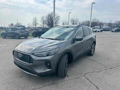 Used 2024 Ford Escape - photo 1