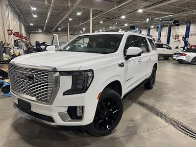 Used 2023 GMC Yukon XL - photo 1