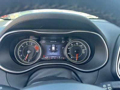 Used 2021 Jeep Cherokee - photo 1