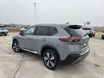 Used 2022 Nissan Rogue - photo 1