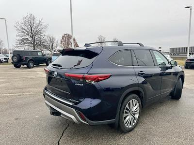 Used 2022 Toyota Highlander Platinum for sale #SE25015A - photo 2