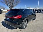 Used 2018 Lincoln MKX Reserve AWD SUV for sale #T24057B - photo 2