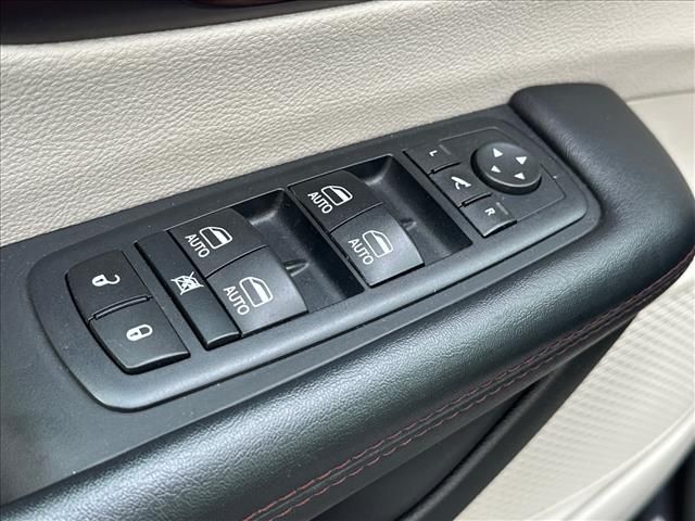 Used 2017 Chrysler Pacifica - photo 36