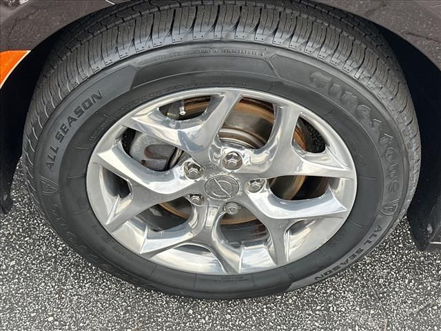 Used 2017 Chrysler Pacifica - photo 34