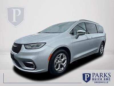 2022 Chrysler Pacifica FWD, Minivan for sale #2G4775 - photo 1