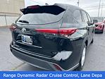 2023 Toyota Highlander FWD SUV for sale #2G4899 - photo 5