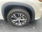 2016 Toyota Highlander 4x4 SUV for sale #328676B - photo 9