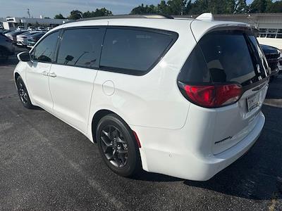2019 Chrysler Pacifica FWD Minivan for sale #387799A - photo 2