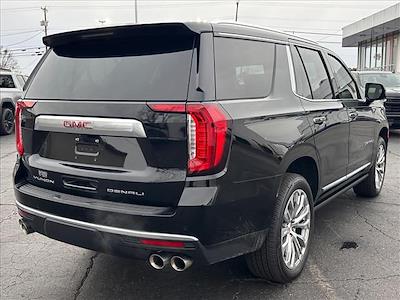 Used 2024 GMC Yukon - photo 1