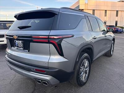 Used 2024 Chevrolet Traverse - photo 1