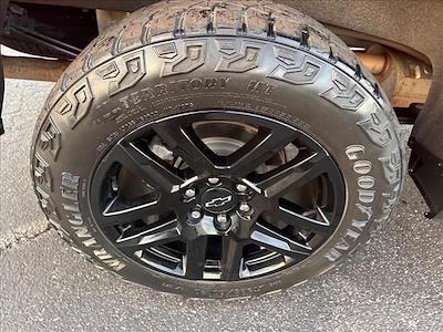 2021 Chevrolet Silverado 1500 Crew Cab 4WD Pickup for sale #Z214561A - photo 2