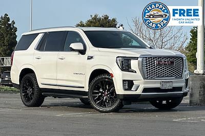 Used 2023 GMC Yukon - photo 1