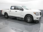 2024 Nissan Titan Crew Cab 4WD Pickup for sale #E30070 - photo 7