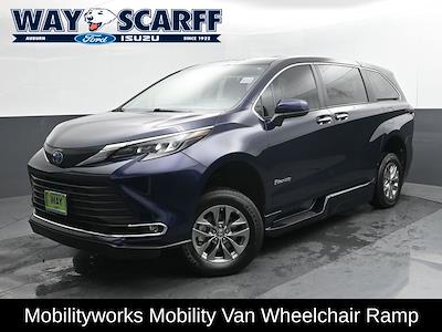 2024 Toyota Sienna FWD Minivan for sale #E33780 - photo 1