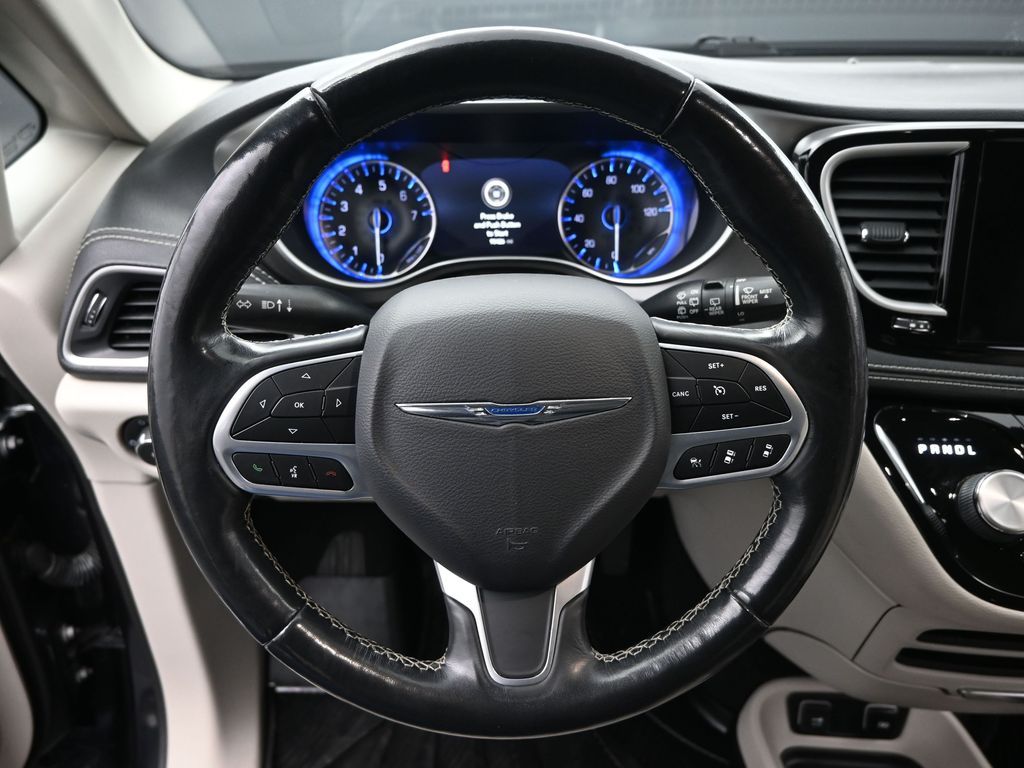 Used 2021 Chrysler Pacifica - photo 22