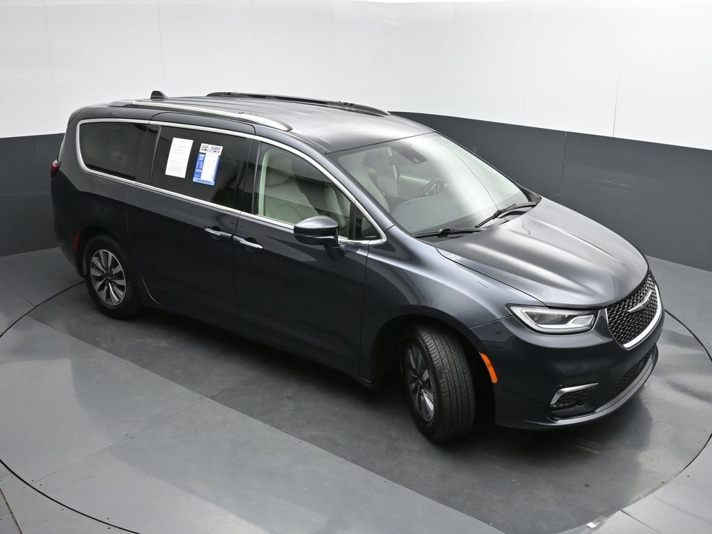 Used 2021 Chrysler Pacifica - photo 40