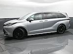 Used 2021 Toyota Sienna XLE Minivan for sale #F34290 - photo 3