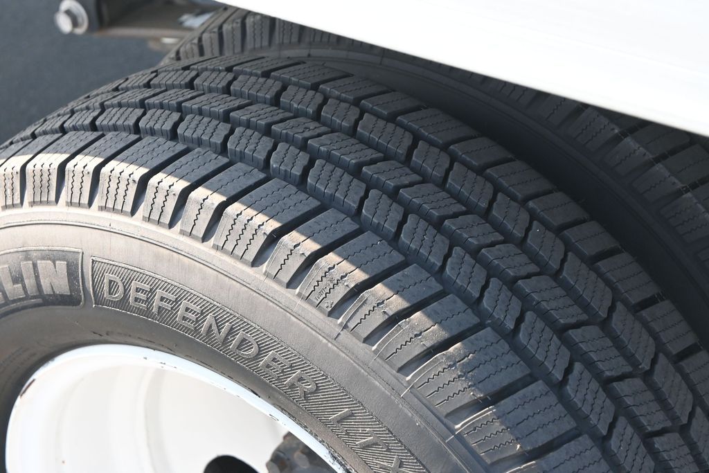 Used 2013 Ford E-450 - photo 14