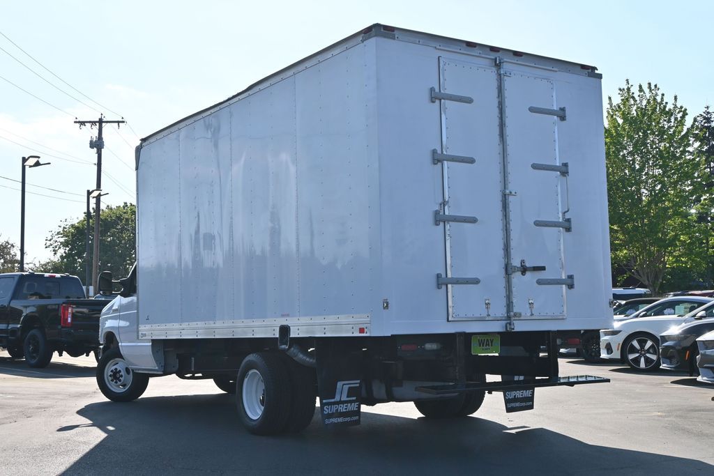 Used 2013 Ford E-450 - photo 2